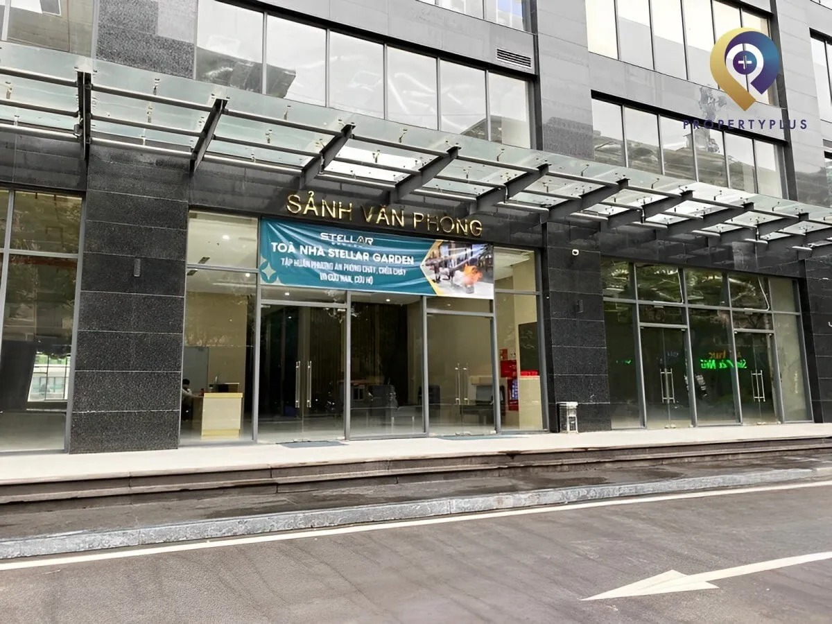 Khu vực sảnh ngoài tòa nhà Stellar Garden.